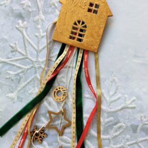 Γούρι με σπίτι κρεμαστό ξύλινο σε χρυσό